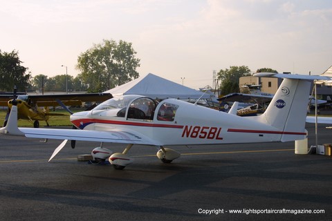 Skylark DV-1 light sport aircraft