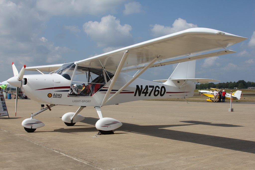 Aerotrek A240 light sport aircraft,Rollison Aircraft.